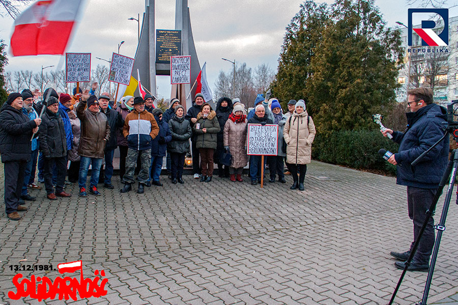 43. rocznica wprowadzenia stanu wojennego w Polsce - 13.12.2024. Zakaz uywania nagonienia w parafii pw. Chrystusa Krla w Dzieroniowie.