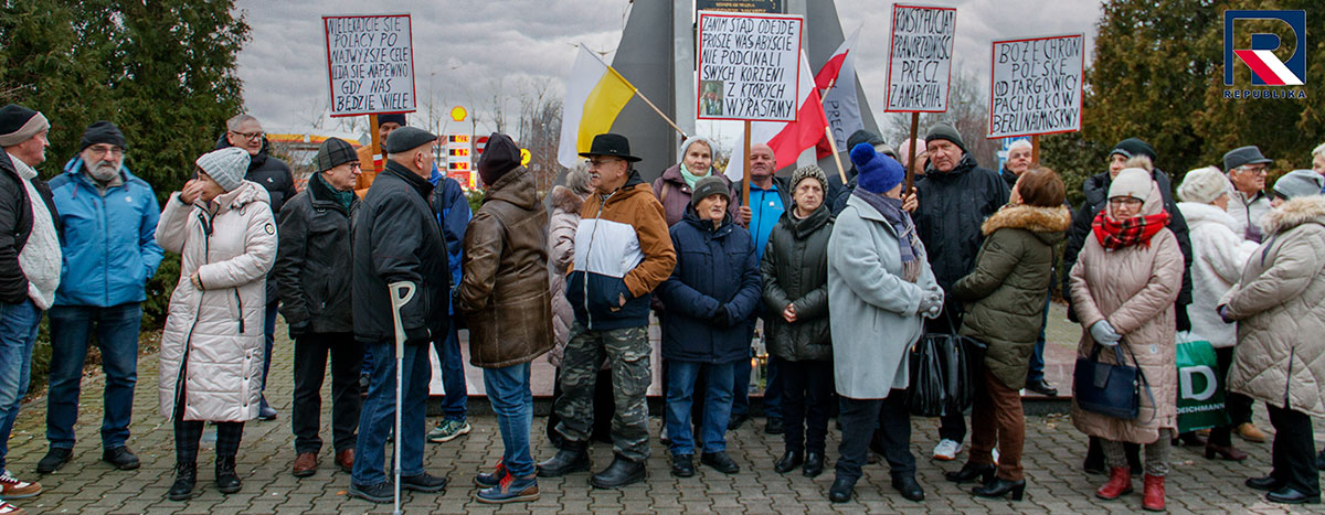 43. rocznica wprowadzenia stanu wojennego w Polsce - 13.12.2024. Zakaz uywania nagonienia w parafii pw. Chrystusa Krla w Dzieroniowie.